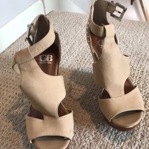 Size we nude Gianni Binni wedges